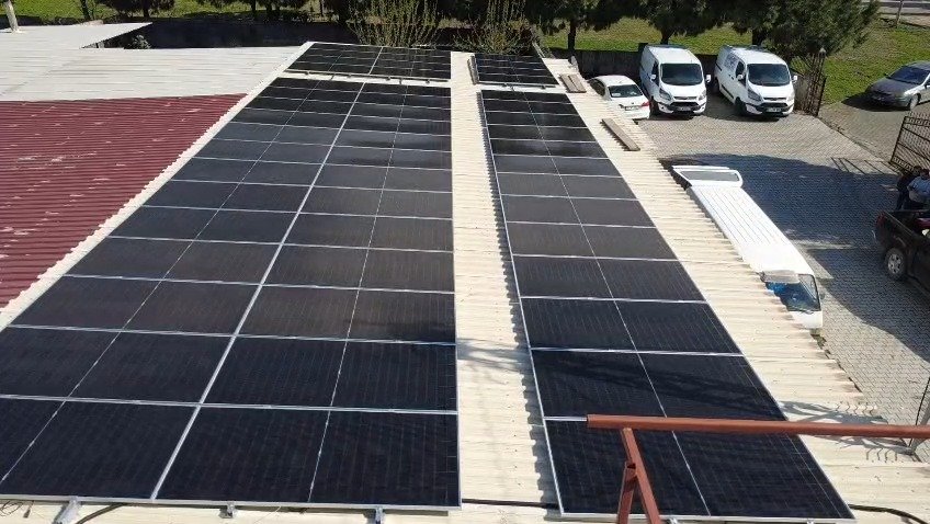 Ev ve İşletmeler İçin Hibrit Güneş Enerji Sistemi